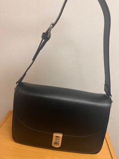 （分類：）位於 。 由 EACA45 提交（商品編號 1184786569，圖片 1）。簡介： 。