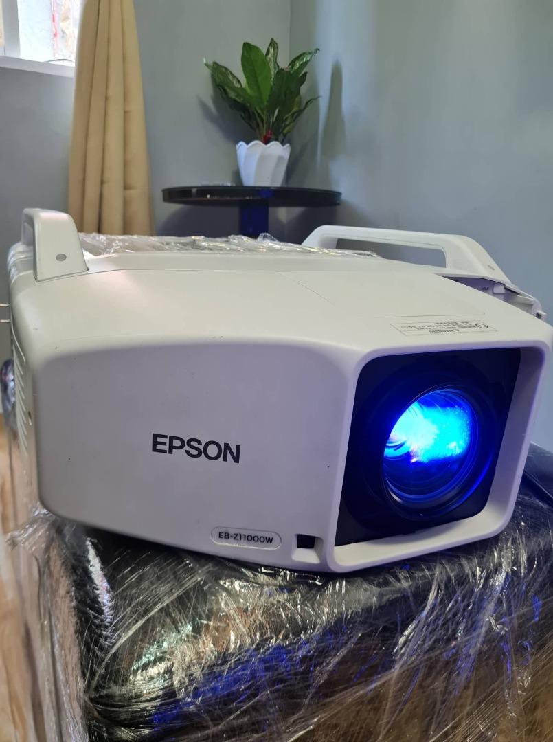 Epson projector 11000 lumens ultra bright display large venue series