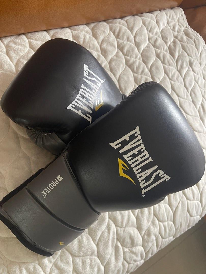 Everlast Boxing Gloves 14oz, Sports Equipment, Other Sports Equipment