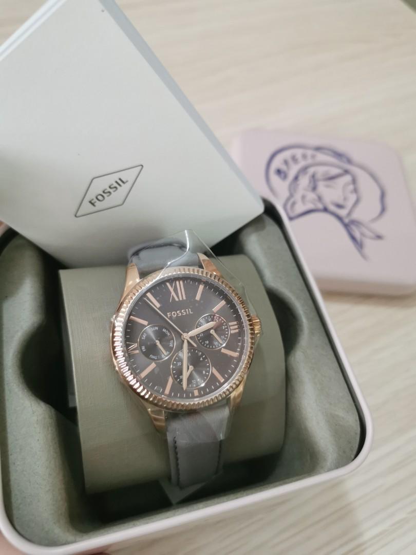 Fossil best sale grey watch