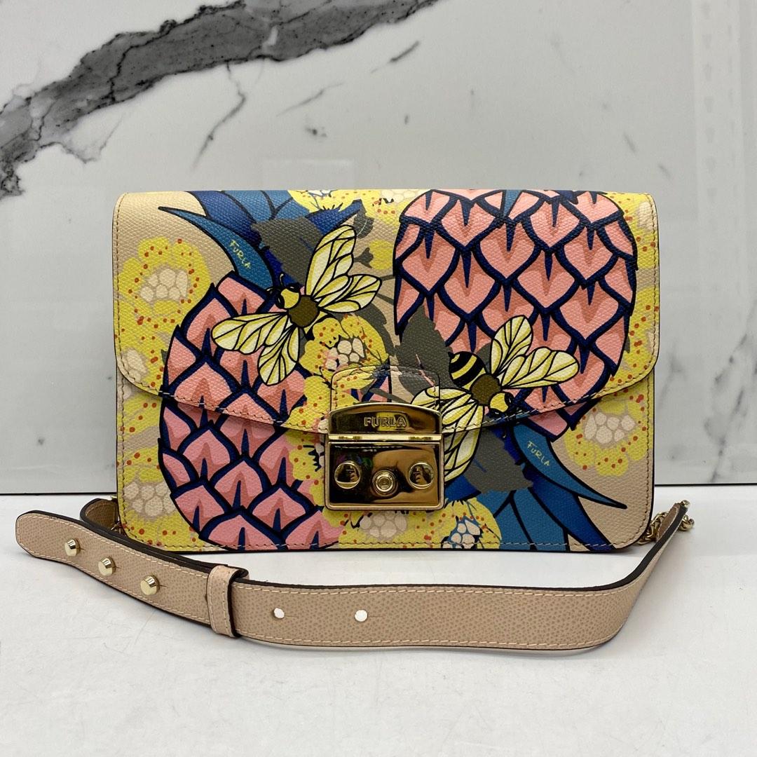 Furla pineapple bag top