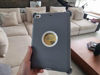 iPad Mini 4 & 5 OtterBox Defender Shockproof Case