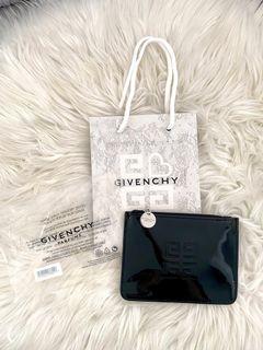 <LAST PC> Givenchy Small Flat Black Pouch