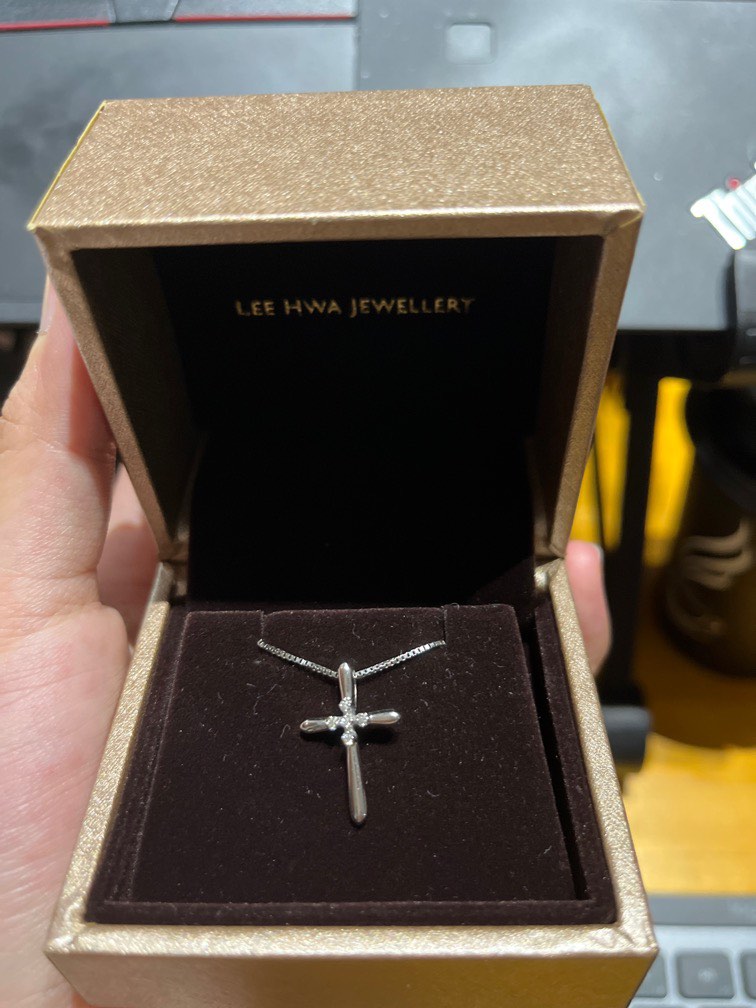 Lee hwa hotsell cross pendant