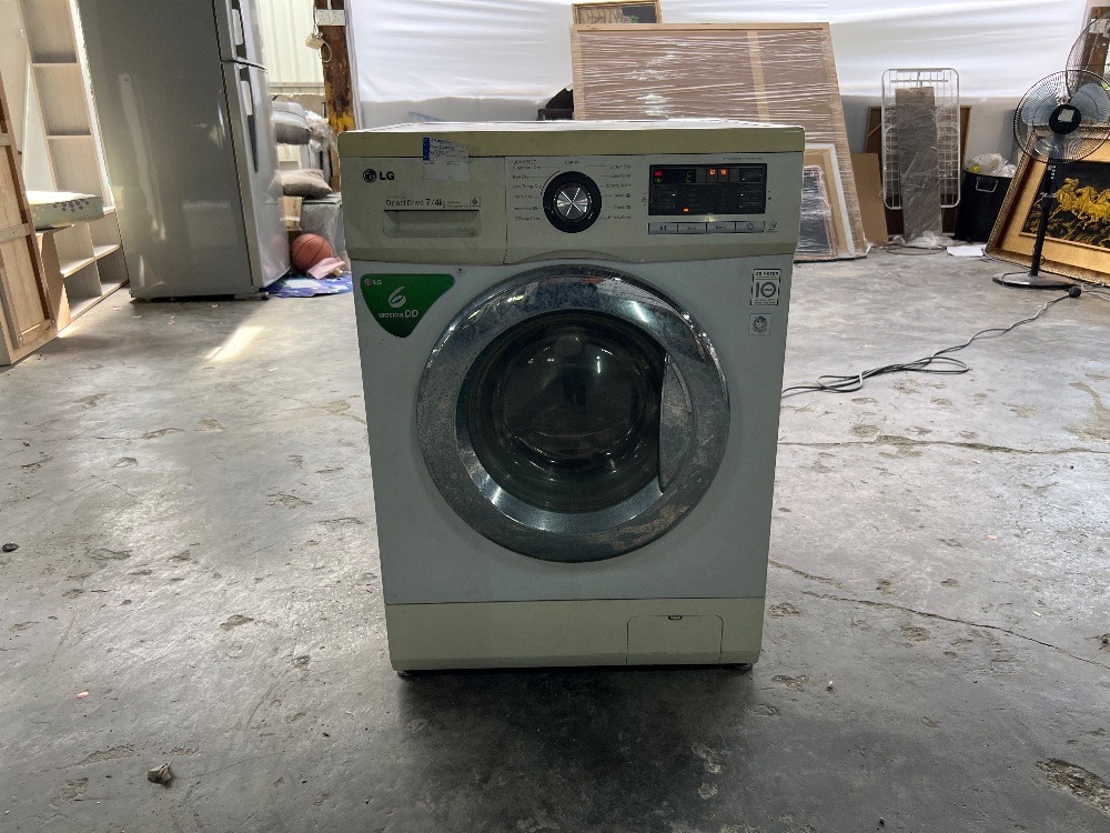 LG Automatic Washing Machine Model WDCD7004WM / Model Mesin Basuh