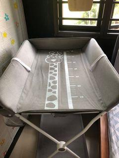 Lucky Baby Litto Changing Station