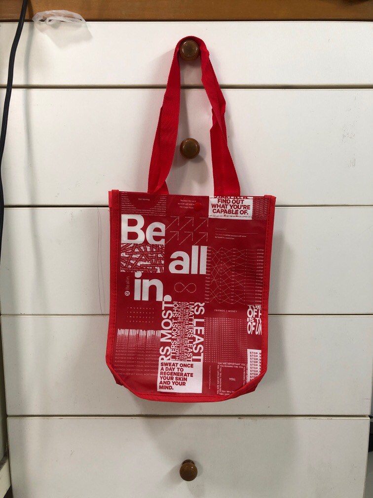 Lululemon recycle bag, Everything Else on Carousell