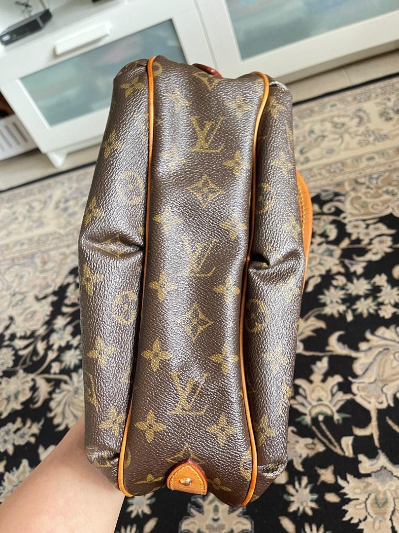 LV Trunks and Bags, Women's Fashion, Bags & Wallets, Shoulder Bags on  Carousell