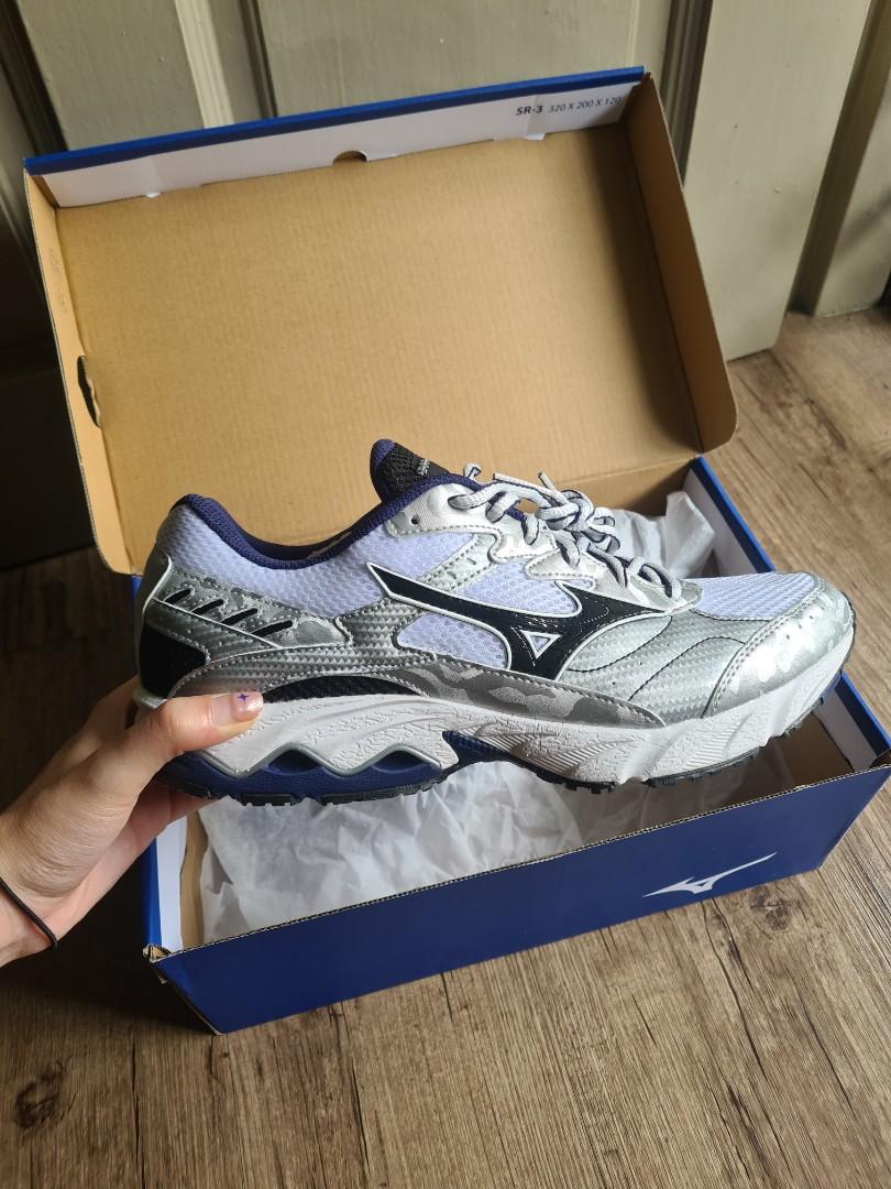Mizuno wave ascend 3 silver 2025