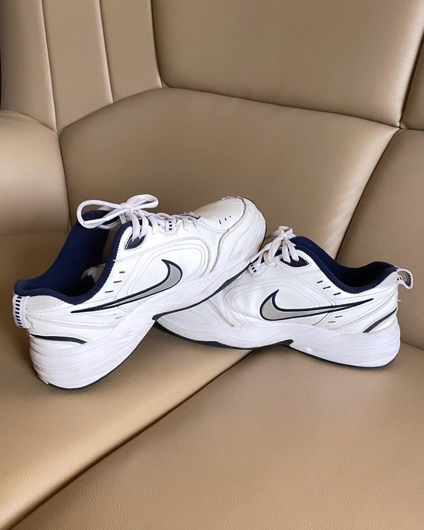 nike air monarch women's