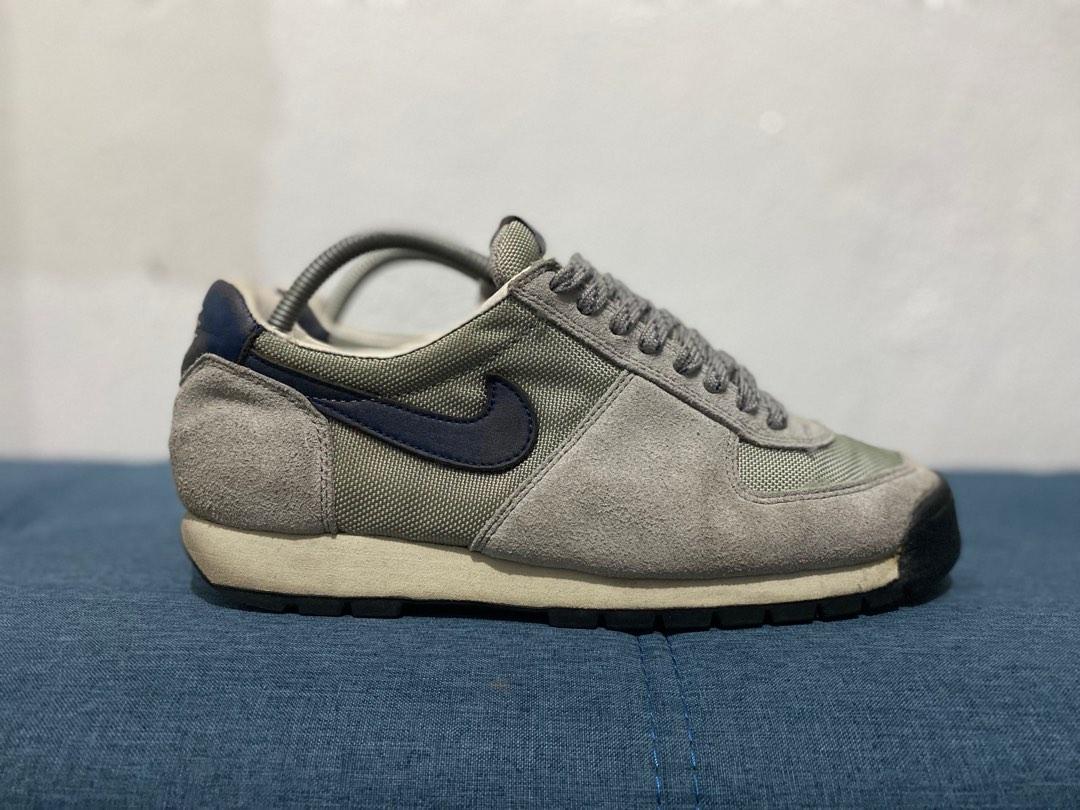 Nike lava dome top