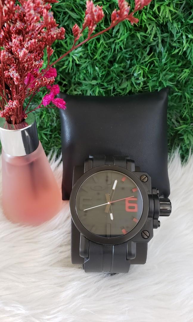 Oakley watch, Men's Fashion, Watches & Accessories, Watches on Carousell