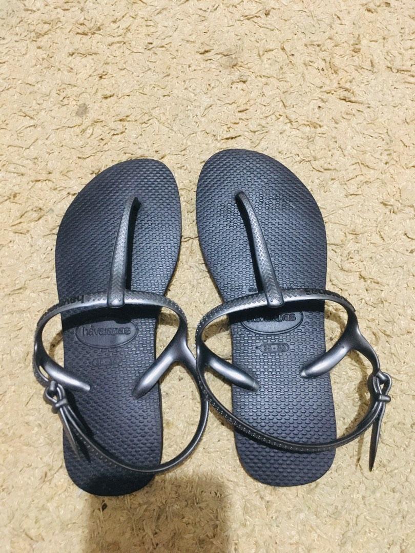 Original Havainas sandals 35-36 wala nang box natapon na (Category: Flats & Sandals) located in Batangas. Submitted by ramoskathy653 (Listing ID 1184860213, Image 1). Description: No cod and cop payment first thru gcash via lbc sf will be shouldered by the buyer kung taga batangas meet up sawali.