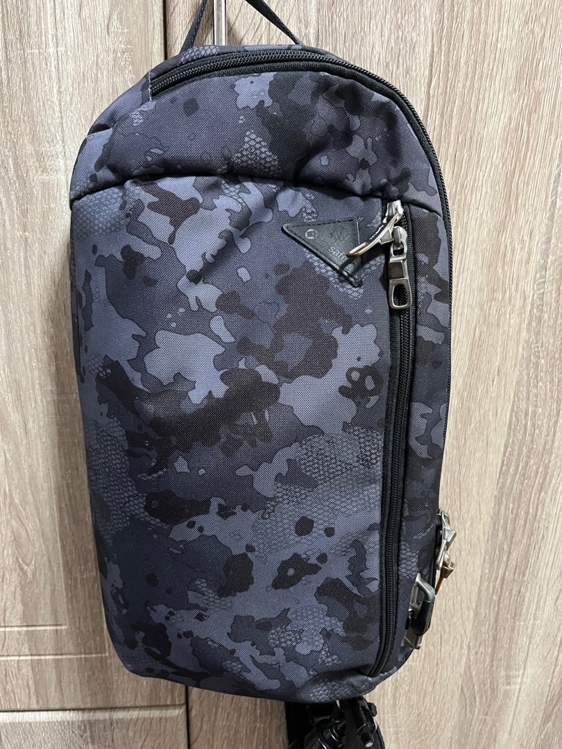 Pacsafe Vibe 325 Camo, Men's Fashion, Bags, Sling Bags on Carousell