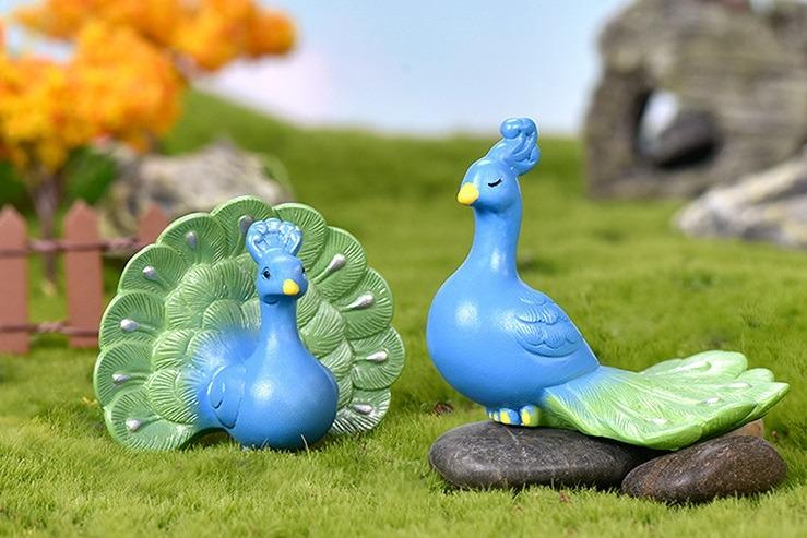 Peacock figurines cheap clearance
