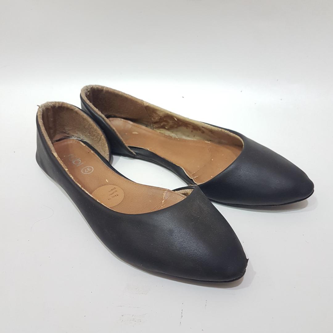 Cotton on 2025 black shoes