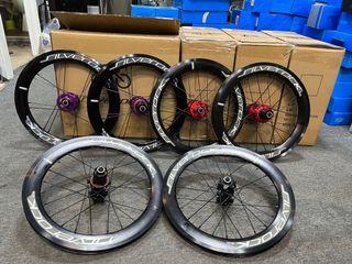 （分類：）位於 。 由 Gogobike 提交（商品編號 1184777690，圖片 1）。簡介： 。