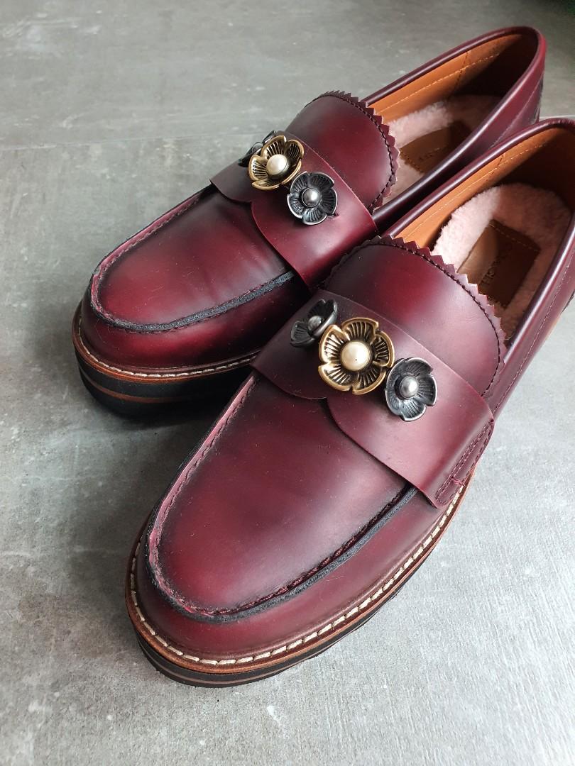 59 final sale Size 36 COACH fur lined loafers brown Authentic not bag not wallet