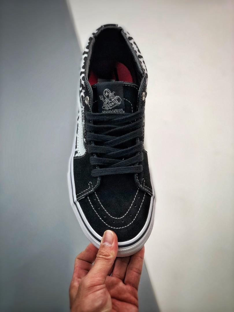Supreme vans best sale mid