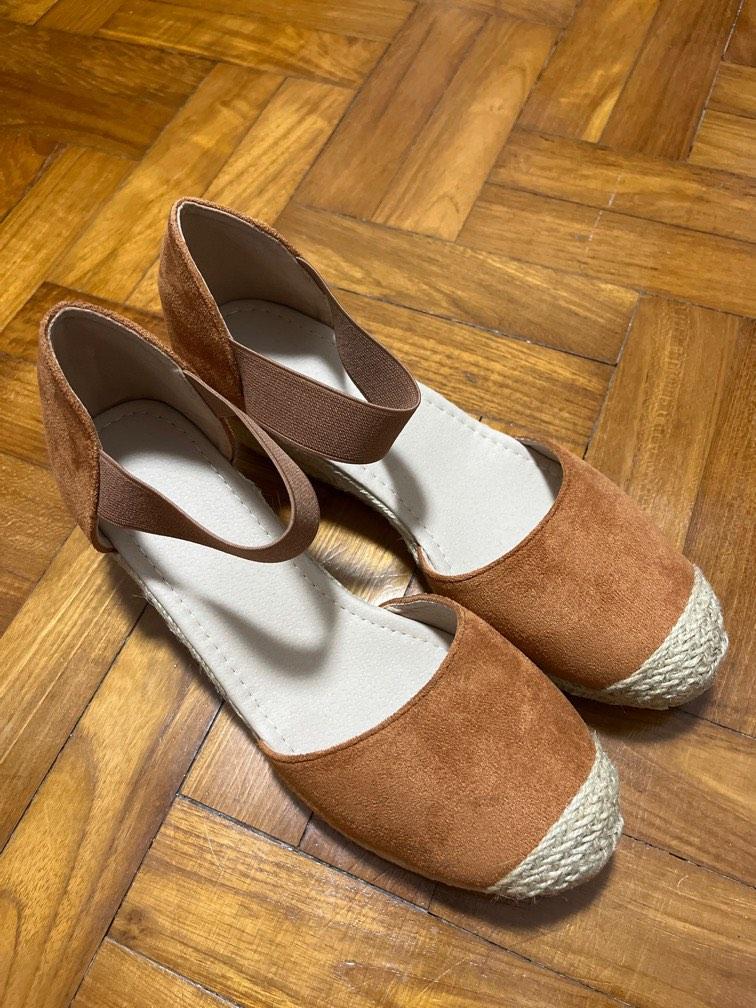 Tan wedges (new), Women's Fashion, Footwear, Wedges on Carousell