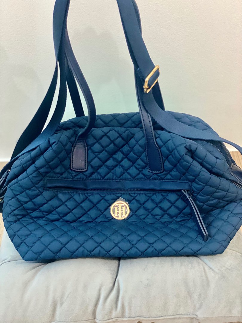 Tommy Hilfiger Duffle Bag, Women's Fashion, Bags & Wallets, Shoulder