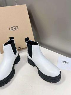 UGG  Ashton Chelsea  boots