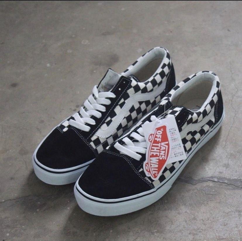 Vans Old Skool Checkerboard, Fesyen Pria, Sepatu Sneakers di