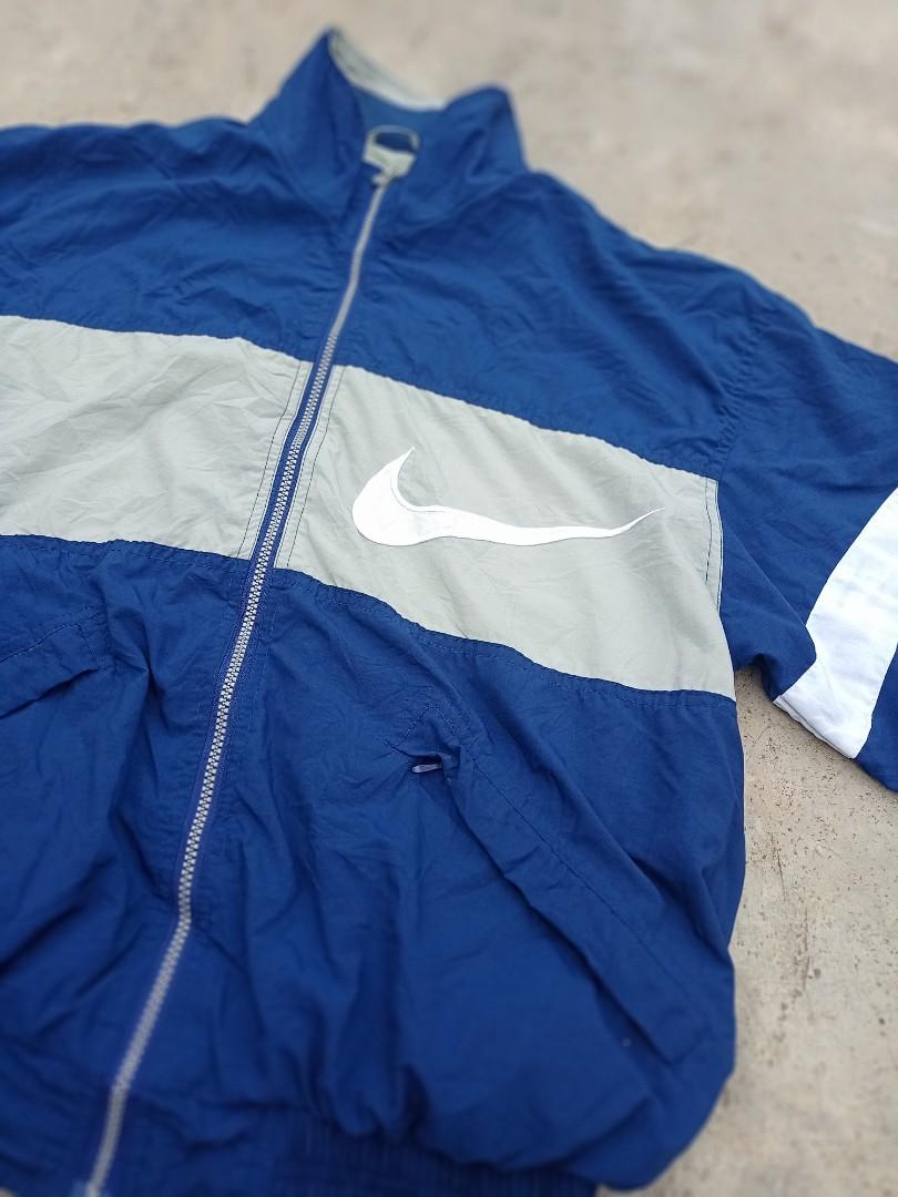 Nylon jacket nike deals