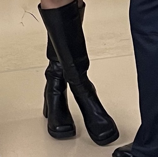 Y2K boots, Women's Fashion, Footwear, Boots on Carousell