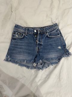 (Category: ) located in . Submitted by anniranni (Listing ID 1184764150, Image 1). Description: .