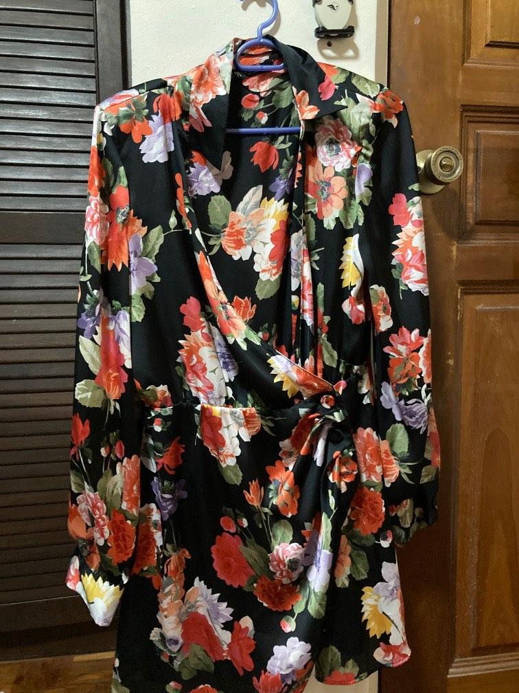 Zara long sleeve black red floral print dress