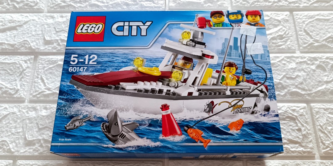 全新未開盒Lego 60147 Fishing Boat City 城市系列(2017年出產), 興趣
