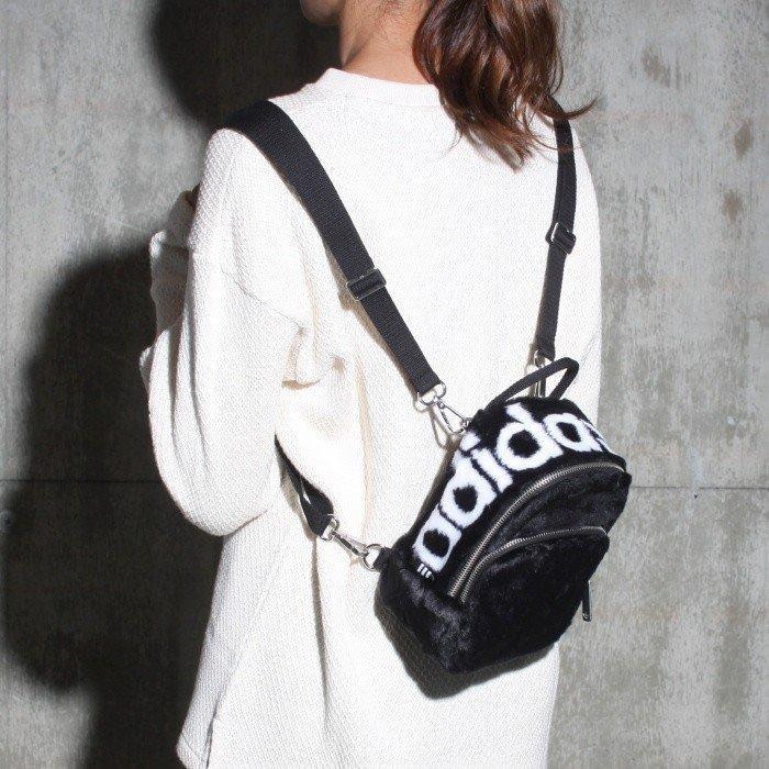 Adidas mini 2025 backpack fur