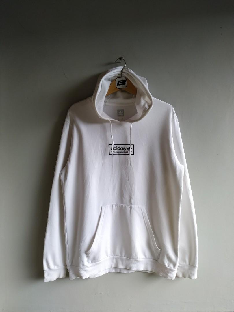 Adidas skateboarding online spell out