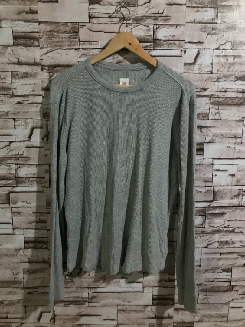 Authentic Gap, Men's Fashion, Activewear on Carousell