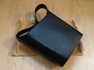 Authentic Louis Vuitton Black Epi Sac Seau Bag