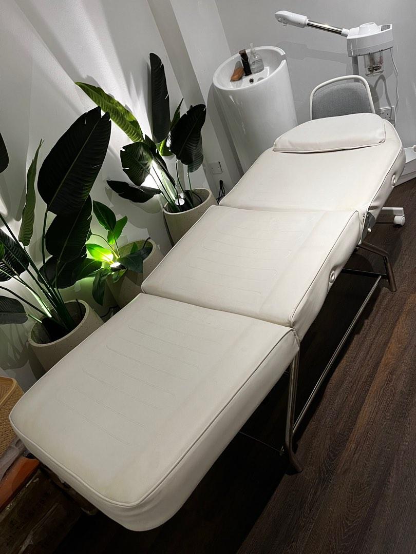 Beauty Salon Foldable Facial Bed, Furniture & Home Living, Furniture