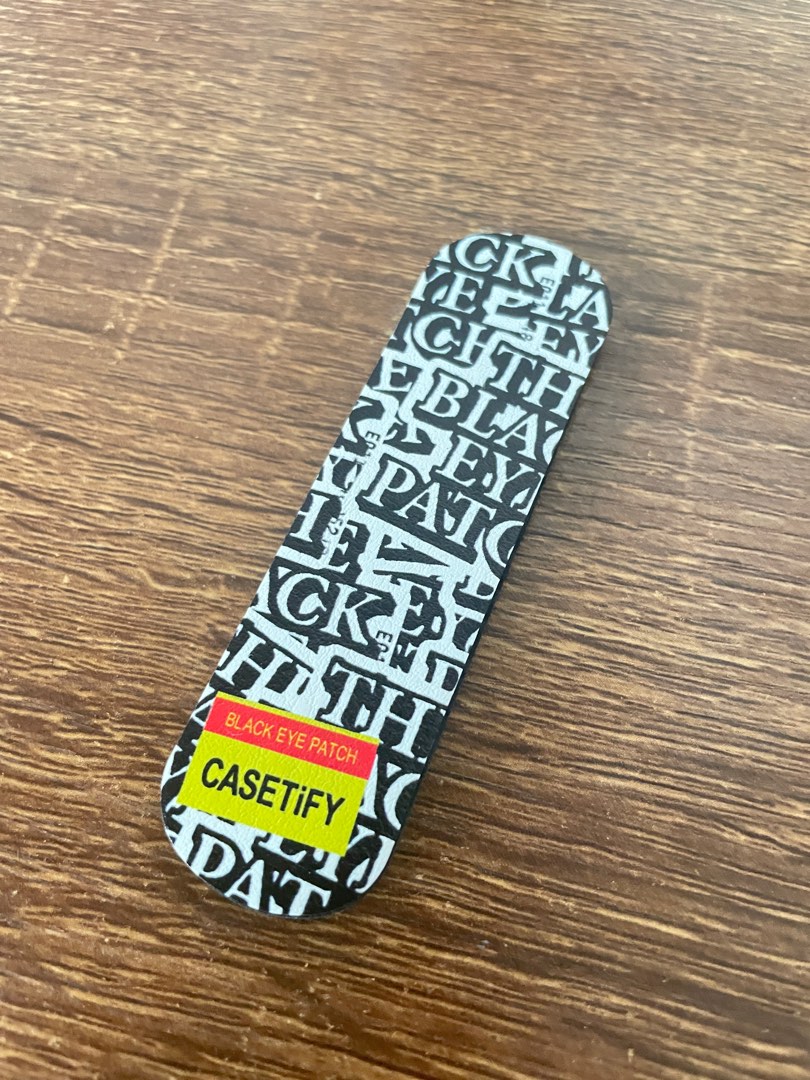 BlackEyePatch x Casetify Sticker Grip Stand 平貼式指環支架, 手提電話, 電話及其他裝置配件