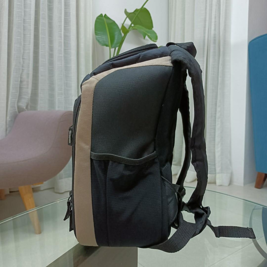 Case Logic Camera Bag (Category: Camera Bags & Carriers) located in Cavite. Submitted by katdoctora (Listing ID 1185071385, Image 2). Description: Case Logic Camera Bag Width: 5.5in Height: 13.5in Length: 10in Pre-loved MOP: Gcash.