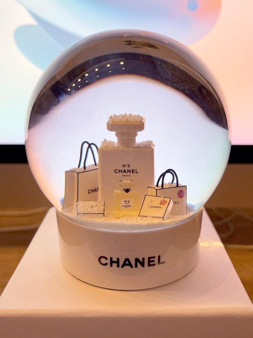 CHANEL Collector Snow Globe - CHANEL N°5 Perfume and Gift Bags/Boxes (White  Edition), Furniture & Home Living, Home Decor, Other Home Decor on Carousell