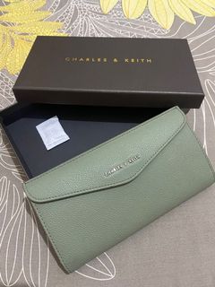 (Kategori: ) berada di . Dikirim oleh decluttan (ID iklan 1185031317, Gambar 1). Deskripsi: .