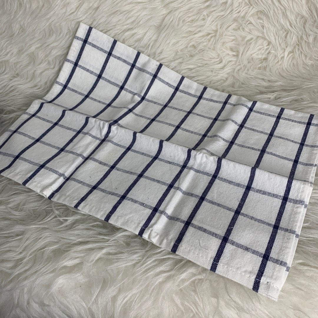 Checkered Mat (blue) (Category: Table Linen & Textiles) located in Santa Rosa. Submitted by beautycaveph (Listing ID 1185008570, Image 2). Description: For free when you purchase items from my page. Used once only as props (photography) Bought for P119 Issue: yellowish stain (as seen in photo).