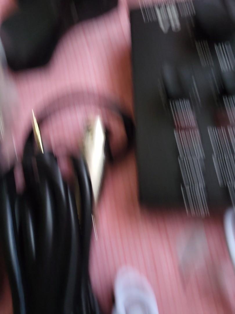 Condenser mic with live sound card v8, Audio, Microphones on Carousell