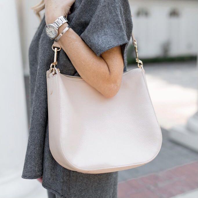 Cuyana hotsell small hobo