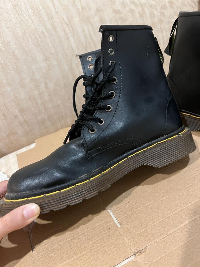 Dr martens air wave clearance