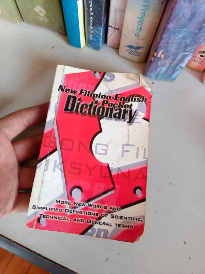 Filipino- English dictionary (Category: Textbooks) located in Minglanilla. Submitted by thefrugalme (Listing ID 1184996593, Image 1). Description: yellowing of pages MOP: GCASH NO COD No SHOPEE CHECKOUT PAYMENT FIRST ONLY OR PICK UP AT MY PLACE : MINGLANILLA, CEBU COURIER J&T 90 -125 PESOS or more (Depends on the weight of the items) rfs: decluttering.
