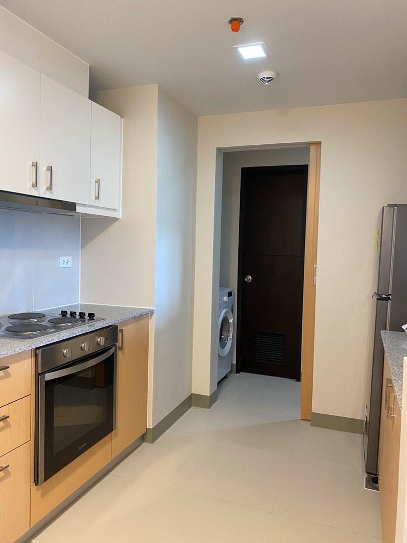 For Rent Uptown Parksuites 2 bedroom Fully furnished unit in BGC Taguig