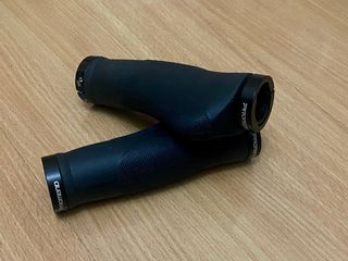 （分類：）位於 。 由 alf2021 提交（商品編號 1185085456，圖片 1）。簡介： 。