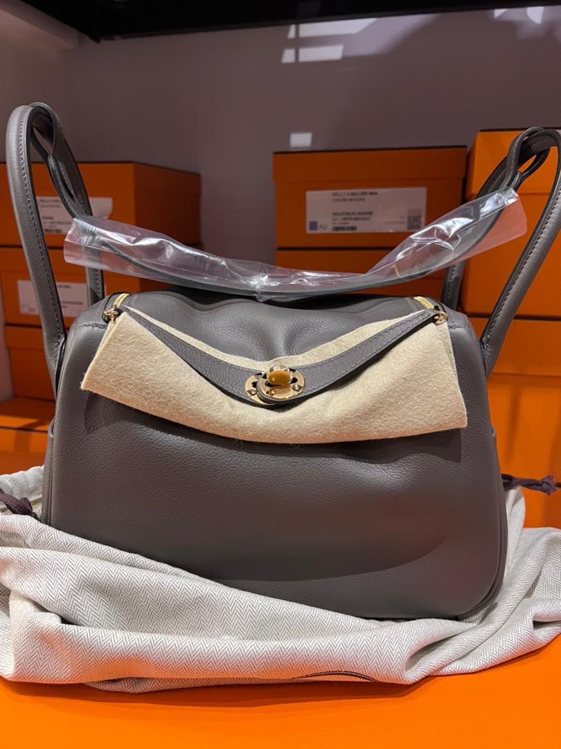 Hermes Lindy 26 Evercolor 8F Gris Etain GHW Stamp Z