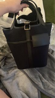 （分類：）位於 。 由 VCluxuryyy 提交（商品編號 1184922468，圖片 1）。簡介： 。